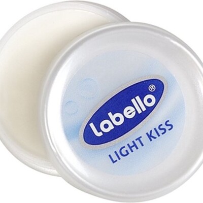 LABELLO LIGHT KISS single 6 STK.